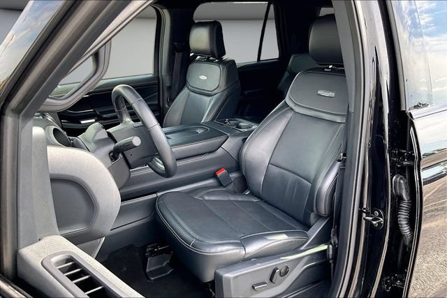 Used 2025 Ford Expedition Max Platinum w/ Stealth Performance Package AWD/4WD image 20