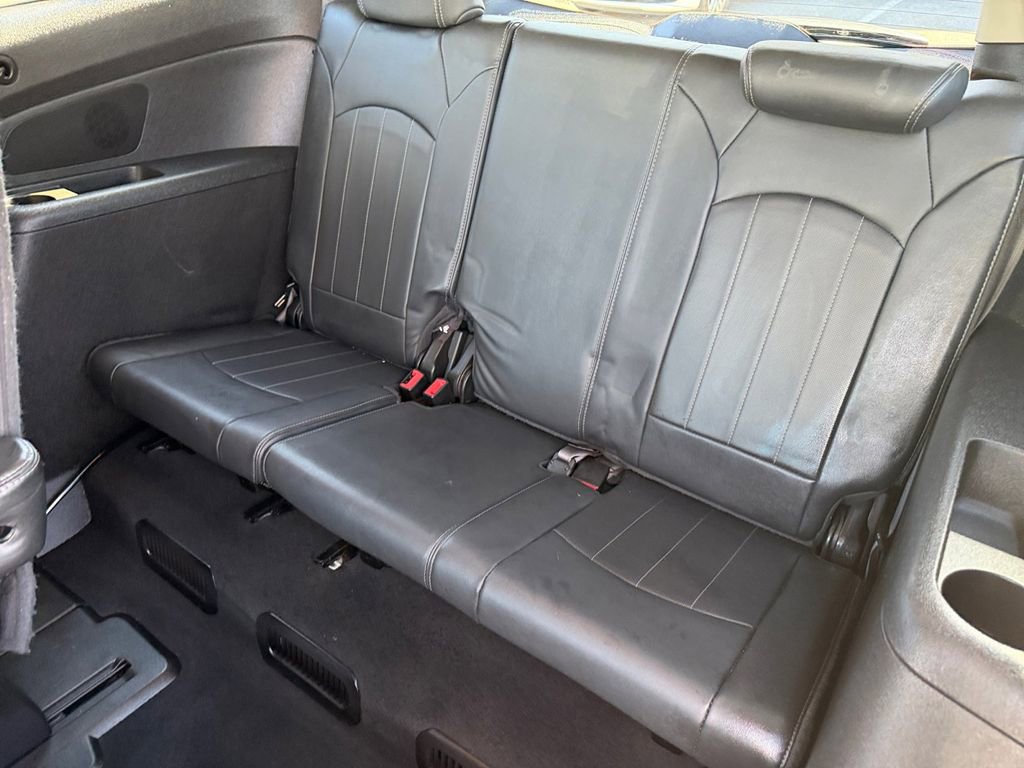 Used 2014 Chevrolet Traverse LTZ image 13