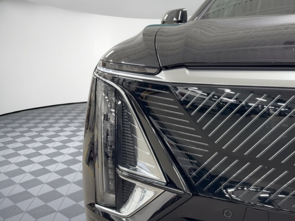 Used 2024 Cadillac Lyriq Luxury RWD image 12