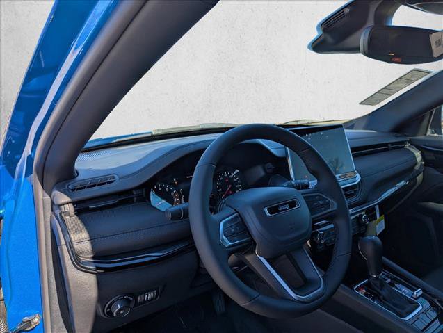 New 2026 Jeep Compass Latitude image 12