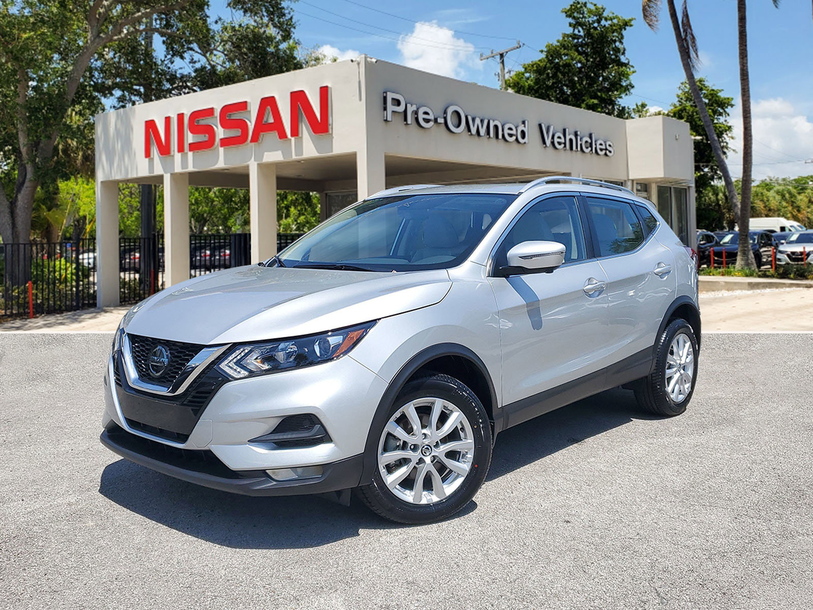Certified 2022 Nissan Rogue Sport SV w/ Technology Package 360° Tour