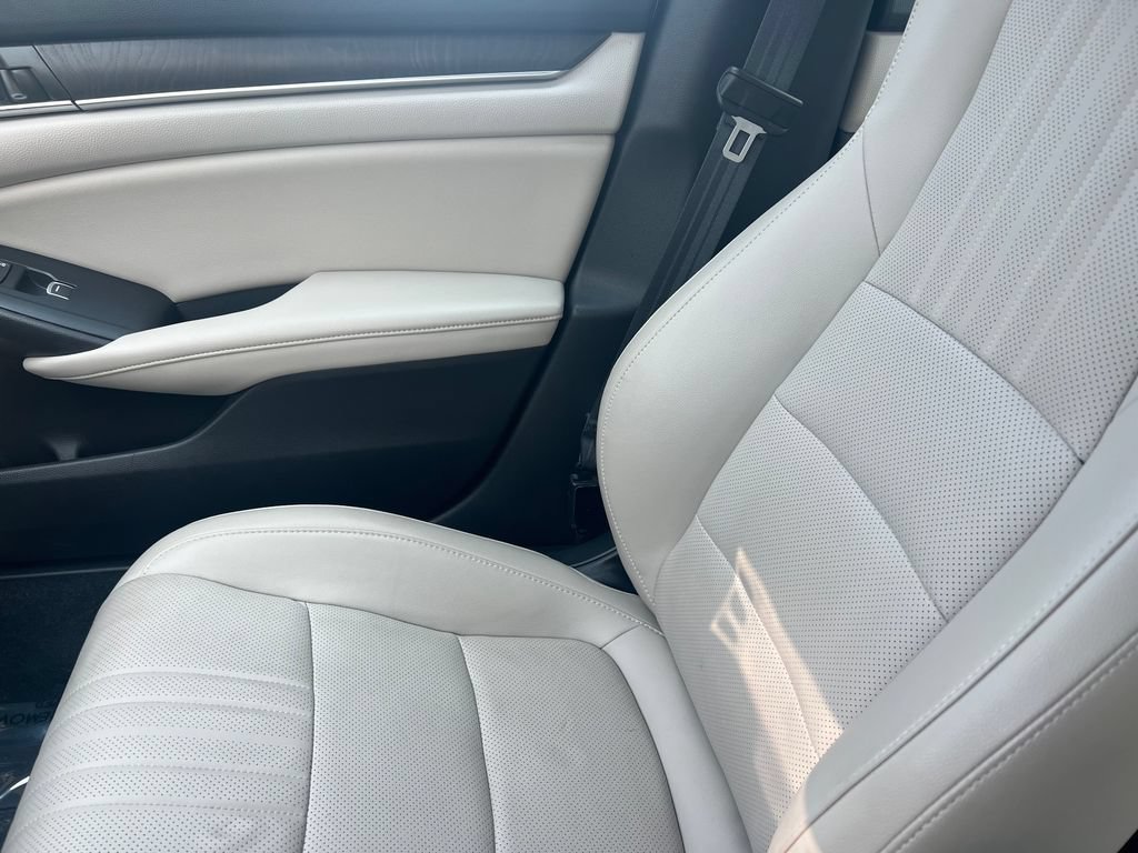 Used 2021 Honda Accord Touring image 36