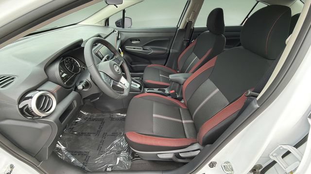 Used 2025 Nissan Versa SR w/ Trunk Package FWD image 18
