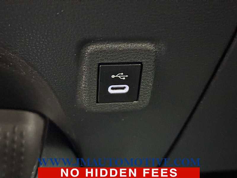 Used 2023 Toyota Corolla LE image 35