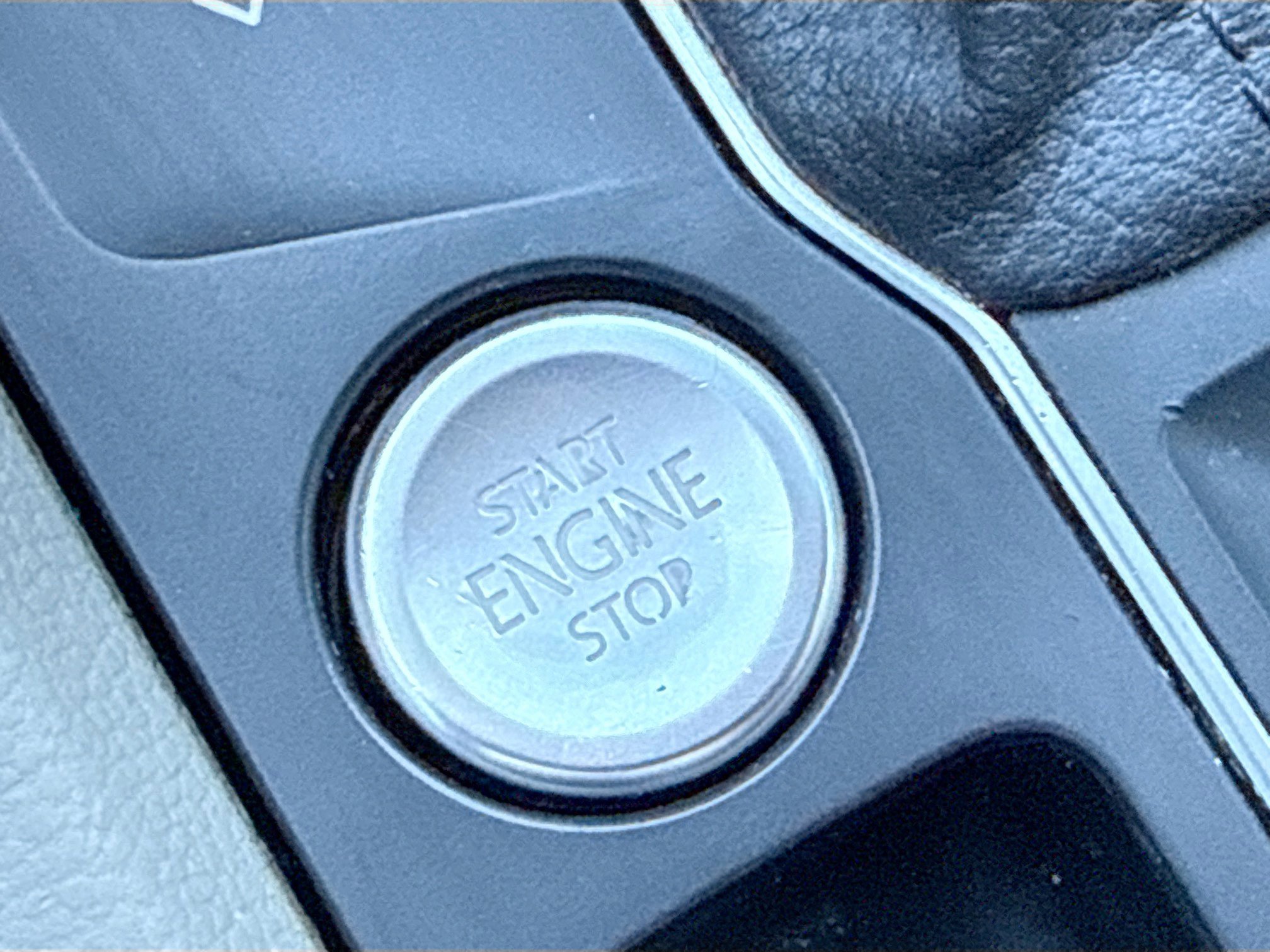 Used 2019 Volkswagen Atlas SE image 34