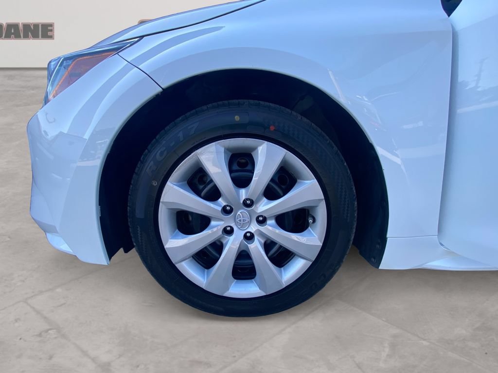 Used 2023 Toyota Corolla LE FWD image 12