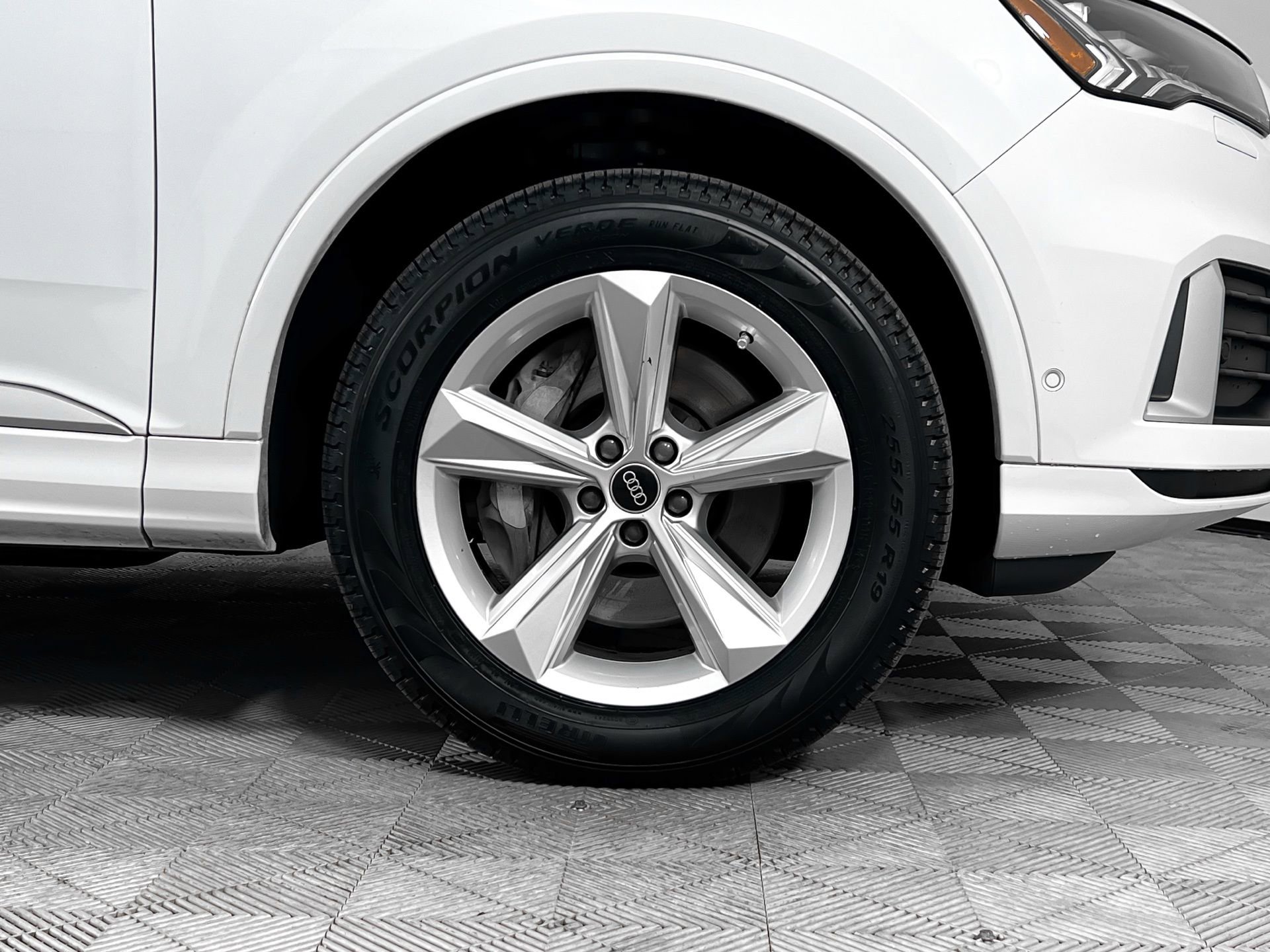 Used 2024 Audi Q7 2.0T Premium Plus image 9