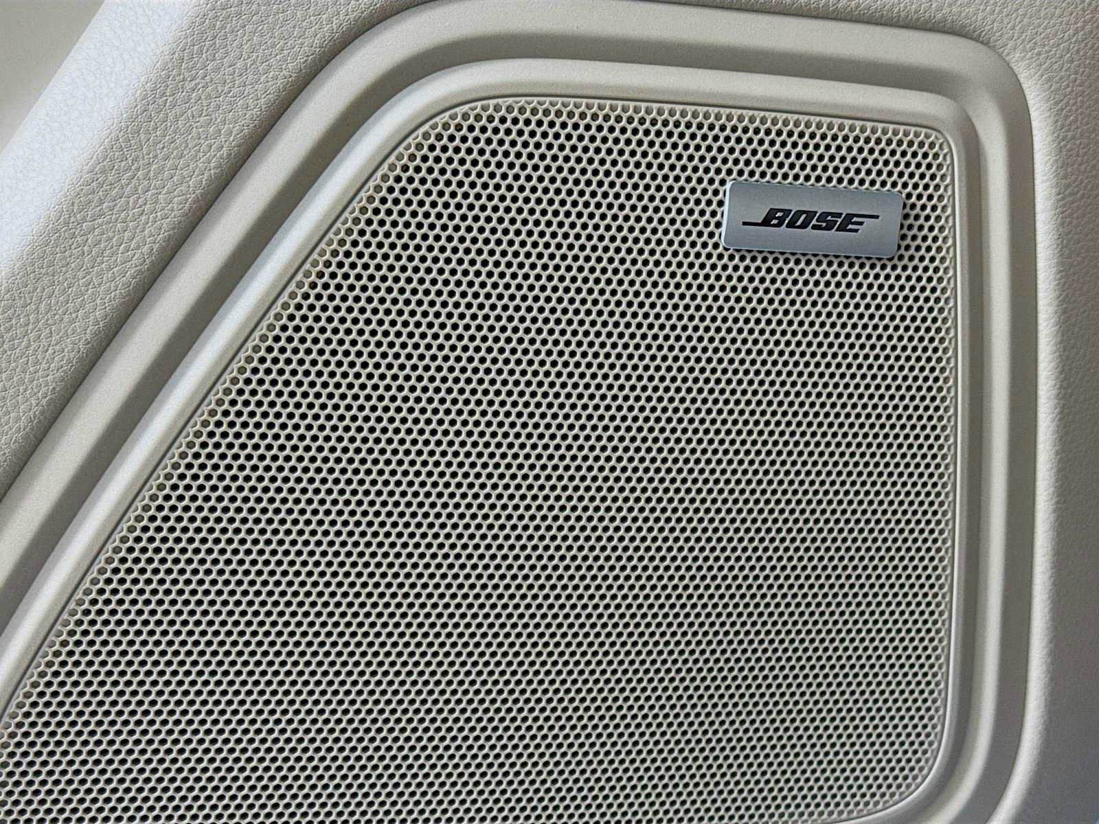 New 2025 Porsche Macan S image 12