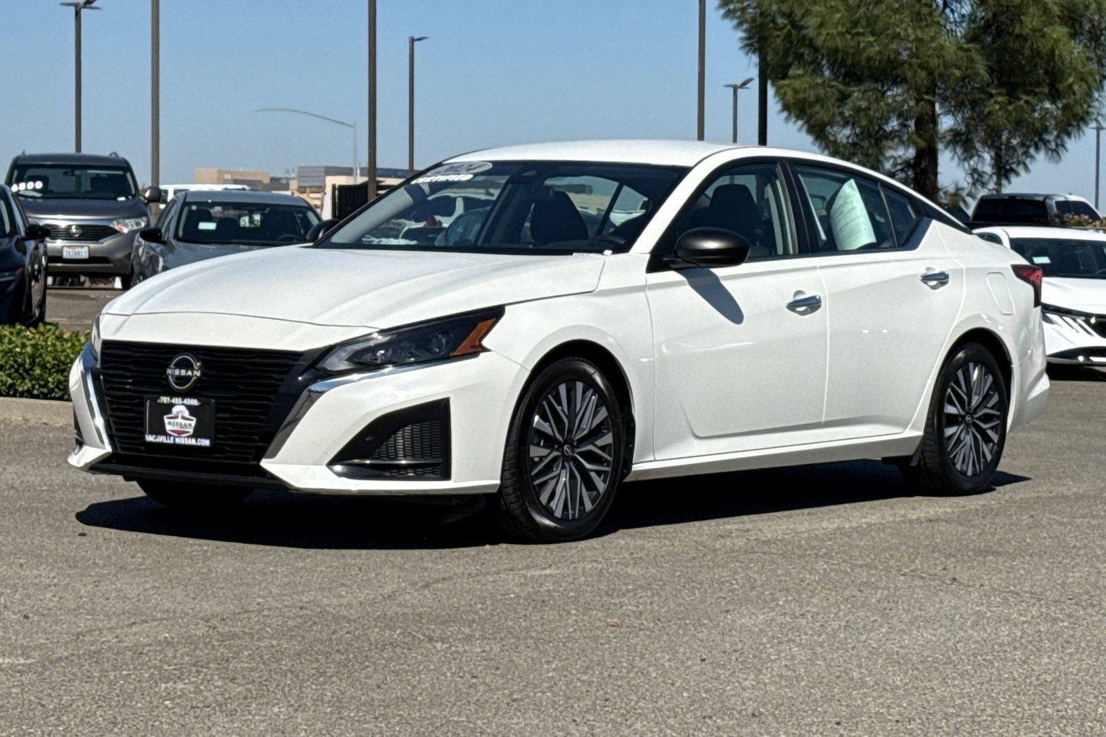 Certified 2024 Nissan Altima 2.5 SV FWD image 10