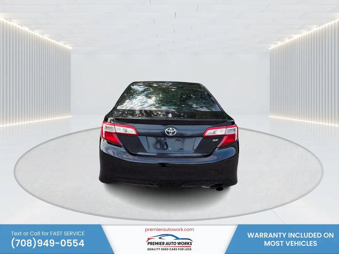 Used 2012 Toyota Camry SE FWD image 5