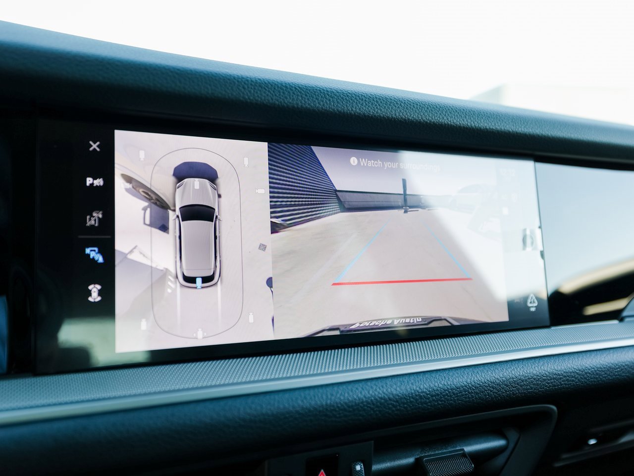 Certified 2025 Porsche Cayenne image 19