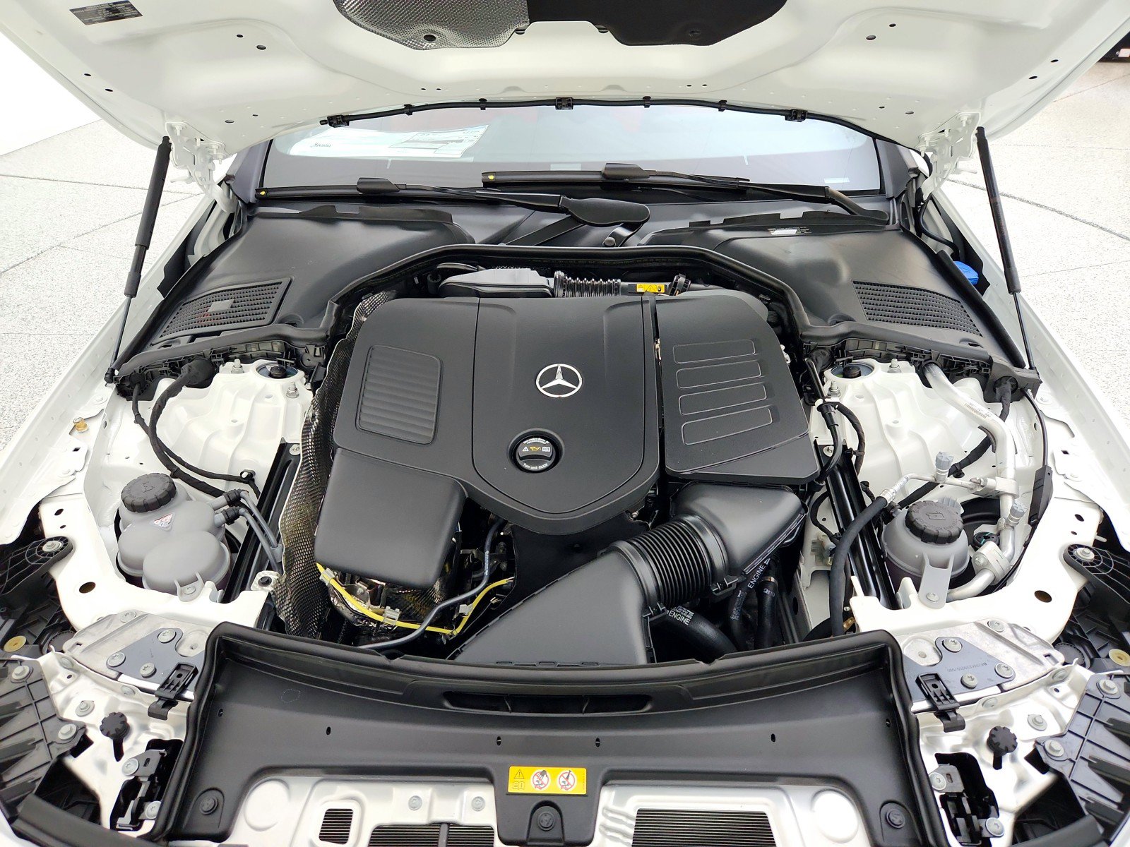New 2027 Mercedes-Benz CLE 300 4MATIC Coupe image 23