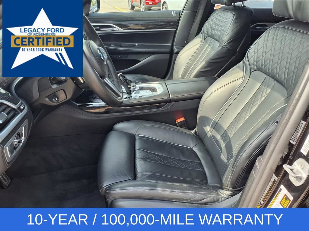 Used 2021 BMW 740i w/ M Sport Package RWD image 27