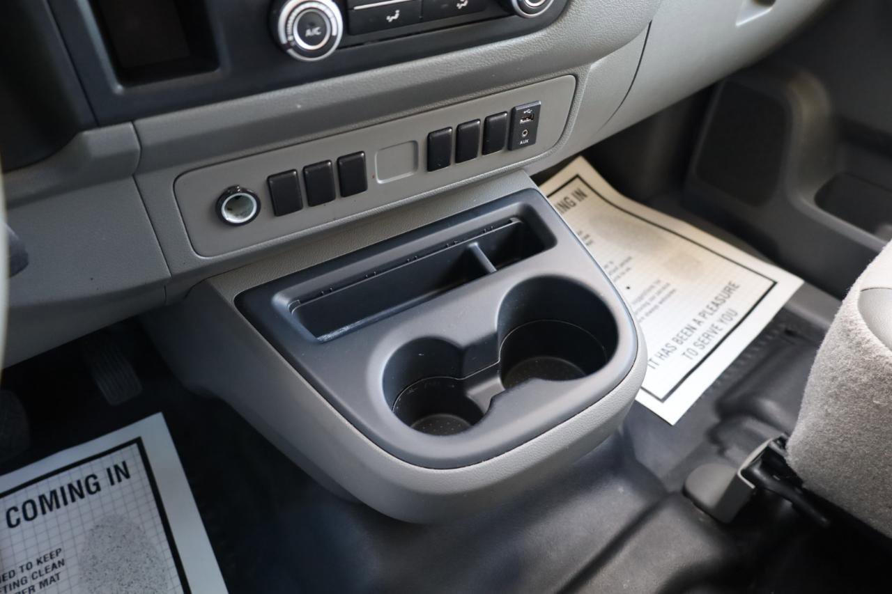 Used 2020 Nissan NV 3500 S image 10