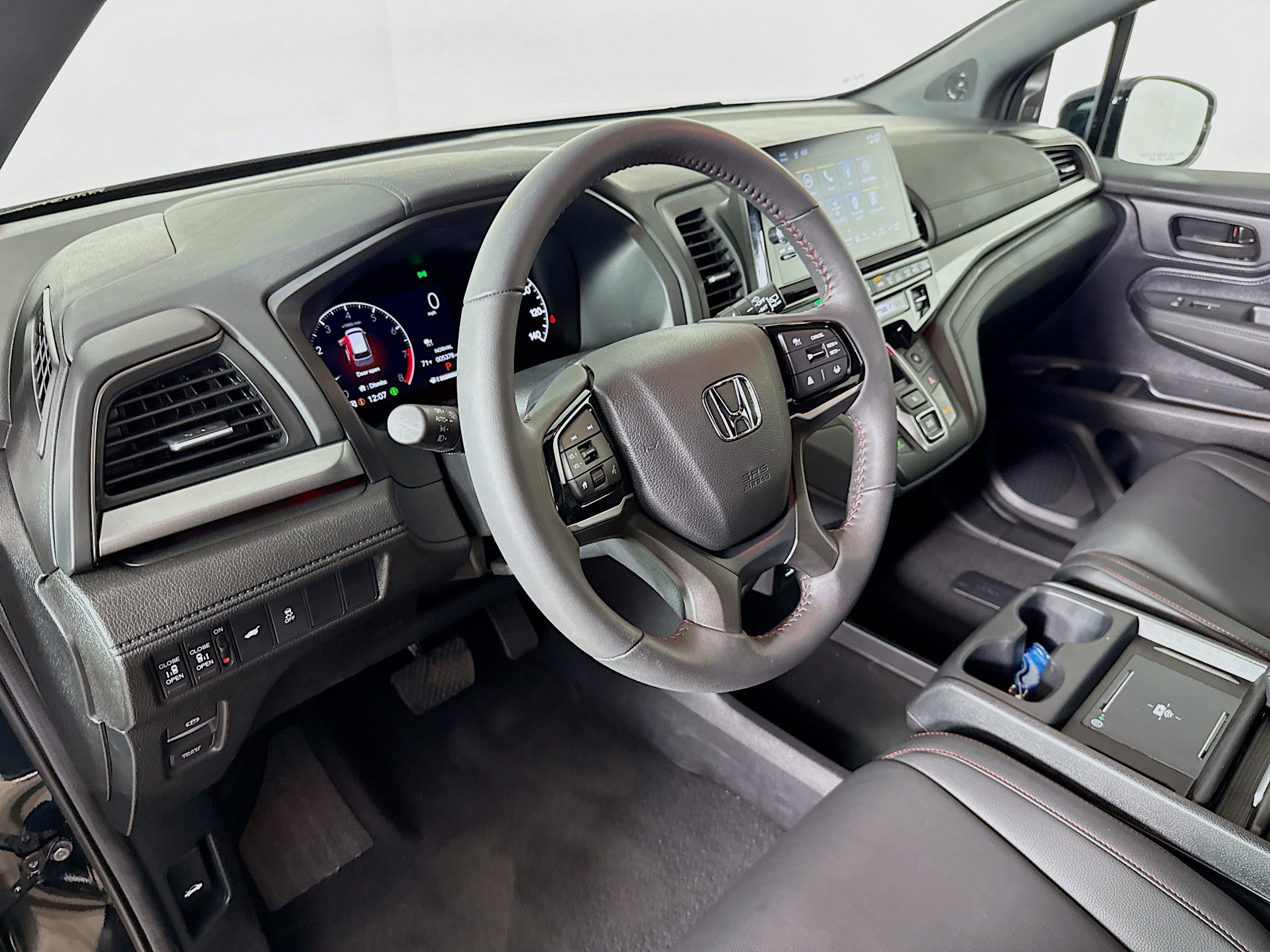 Certified 2026 Honda Odyssey Sport-L image 8