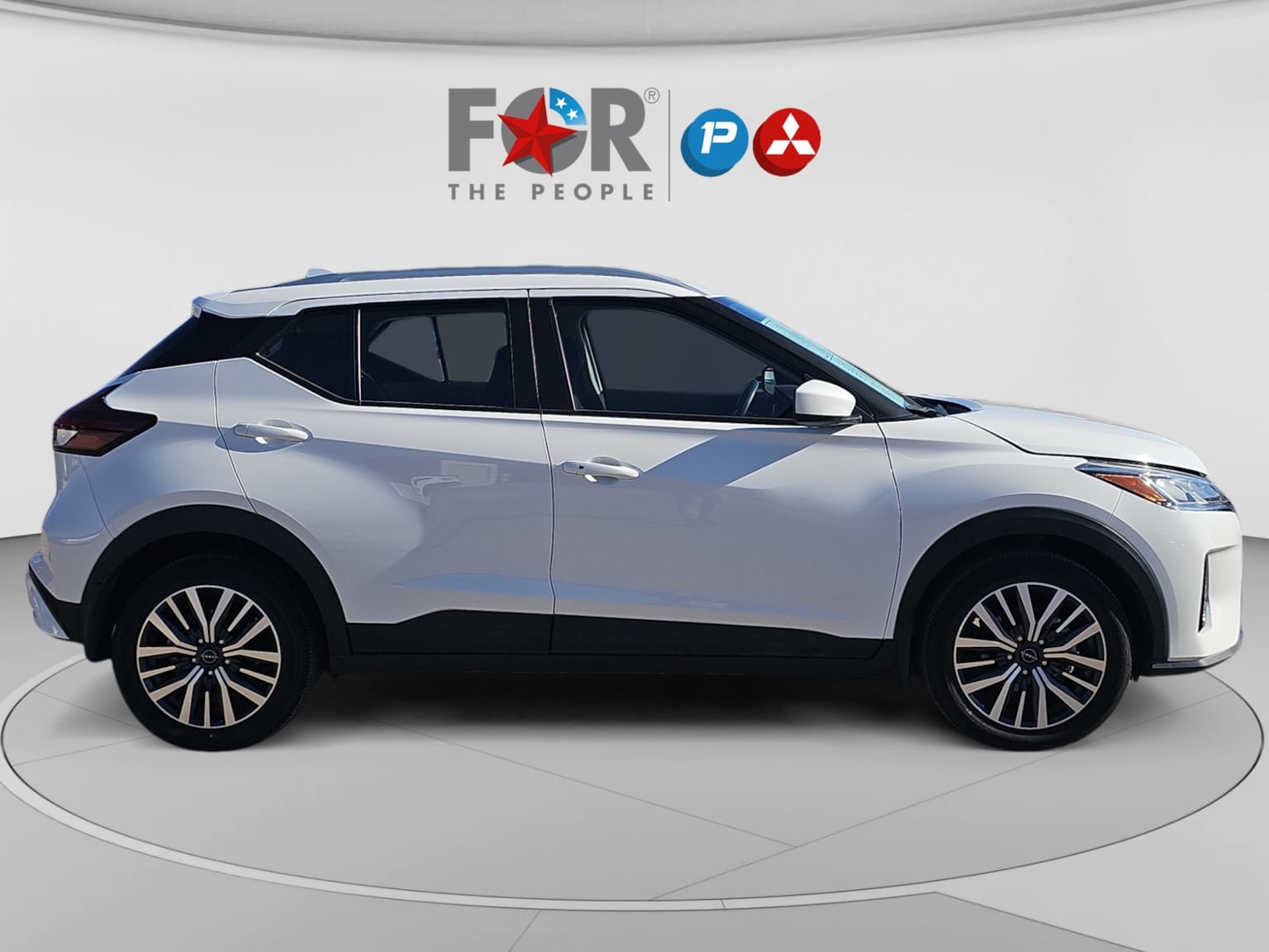 Used 2024 Nissan Kicks SV FWD image 6