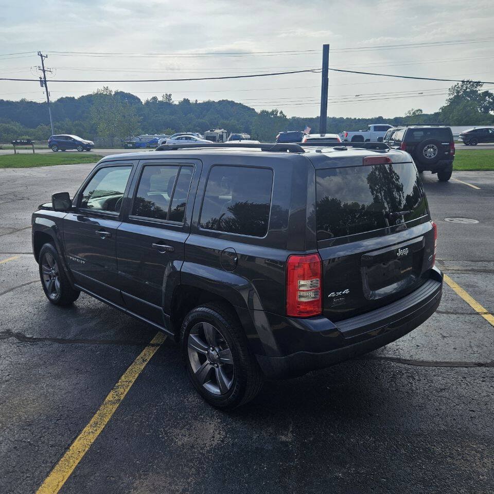 Used 2015 Jeep Patriot High Altitude AWD/4WD image 6