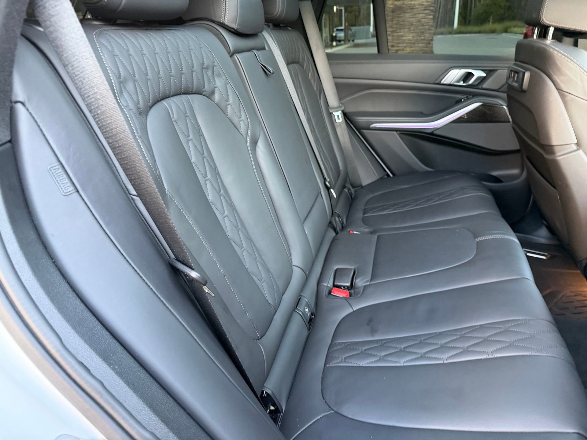 Used 2022 BMW X5 M50i w/ Premium Package image 28