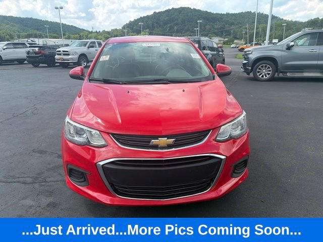 Used 2019 Chevrolet Sonic Premier FWD image 2