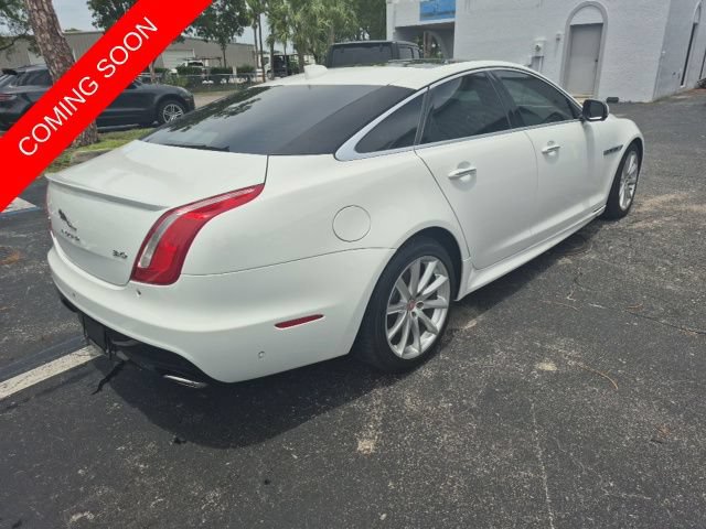 Used 2016 Jaguar XJ R-Sport RWD image 5