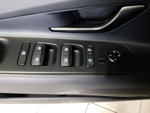 Certified 2025 Hyundai Elantra Sport image 11