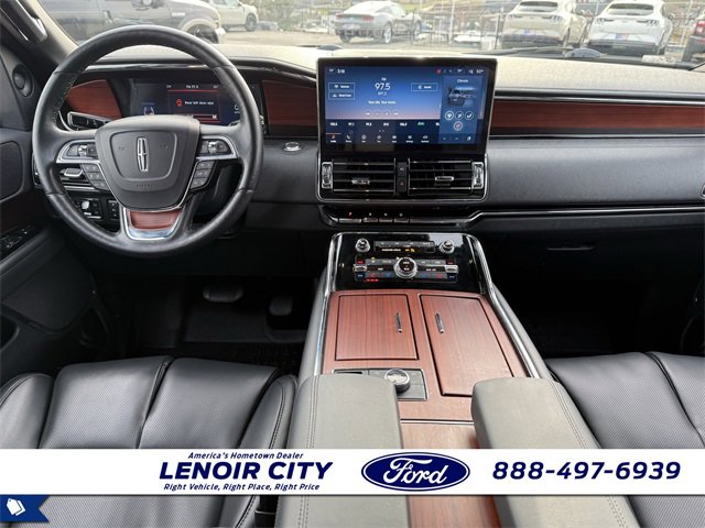 Used 2022 Lincoln Navigator L 2WD image 12