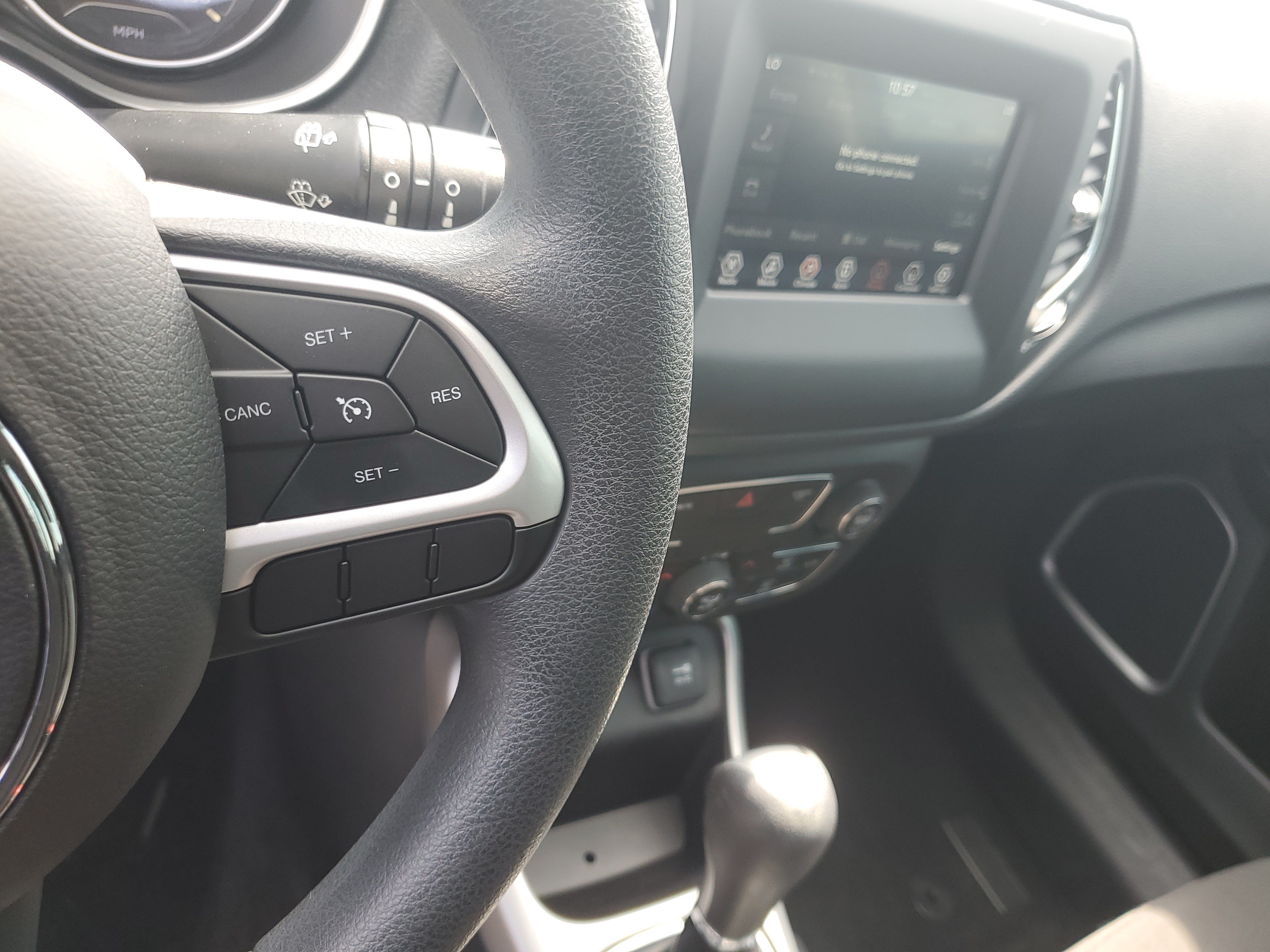 Used 2020 Jeep Compass Sport w/ Tech Group FWD image 17