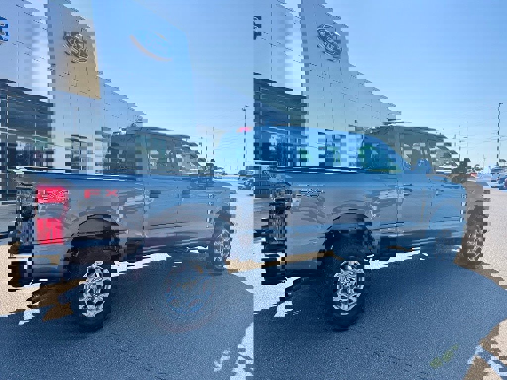 New 2026 Ford F250 XLT image 6