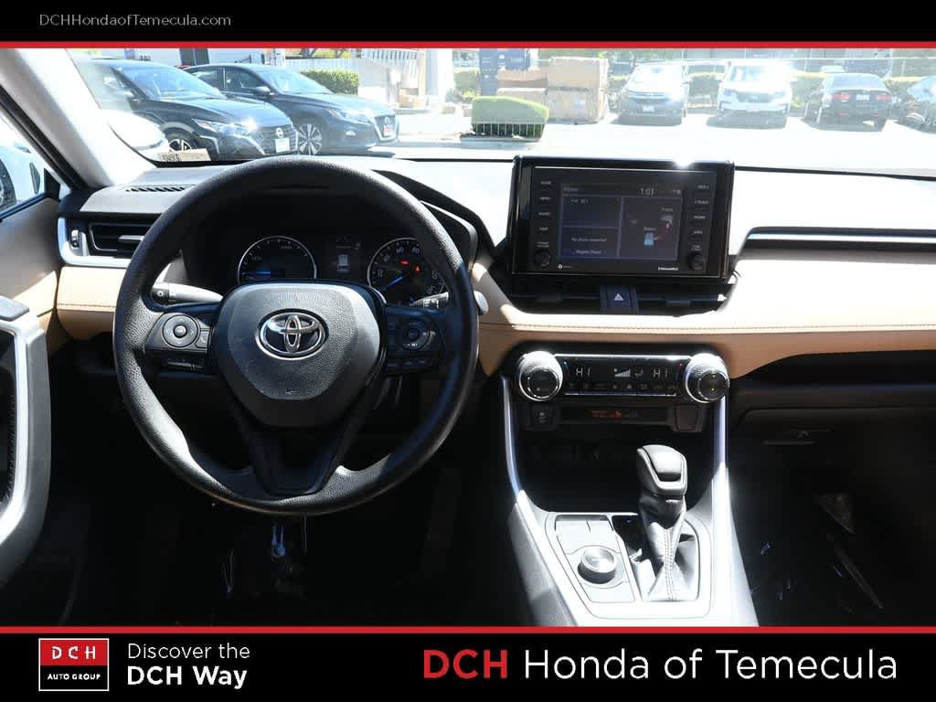 Used 2022 Toyota RAV4 XLE AWD/4WD image 8