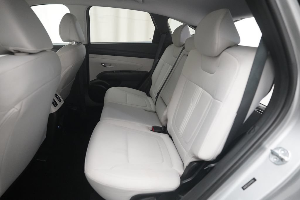 Used 2025 Hyundai Tucson SEL AWD/4WD image 16