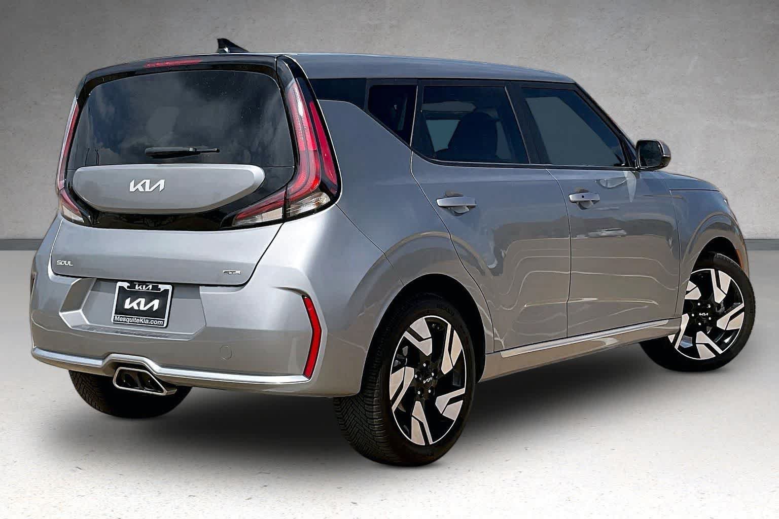 Certified 2024 Kia Soul GT-Line FWD image 21