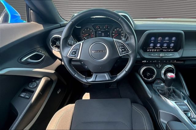 Used 2022 Chevrolet Camaro LT w/ Technology Package RWD image 8