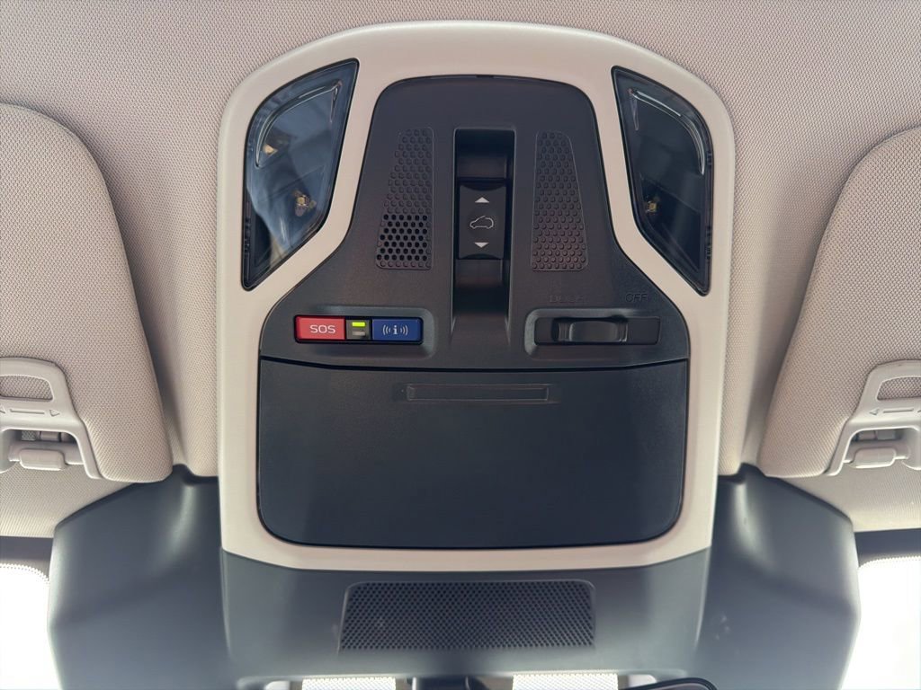 Certified 2025 Subaru Outback Limited image 40