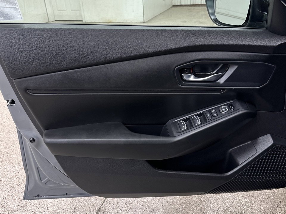 Used 2025 Honda Accord SE image 3