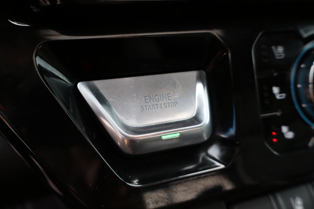 Used 2024 GMC Sierra 2500 AT4X image 23