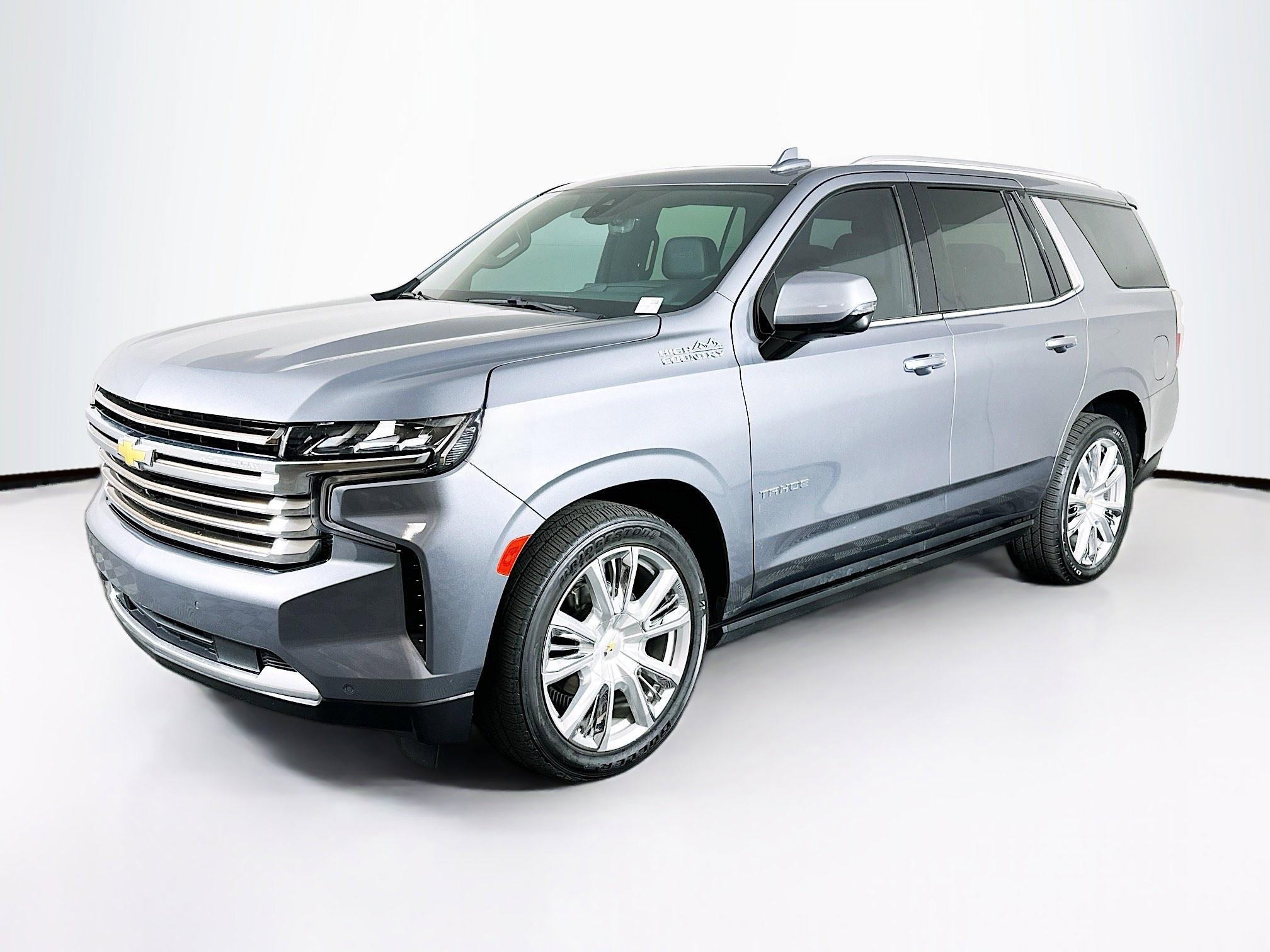 Used 2022 Chevrolet Tahoe High Country AWD/4WD image 3
