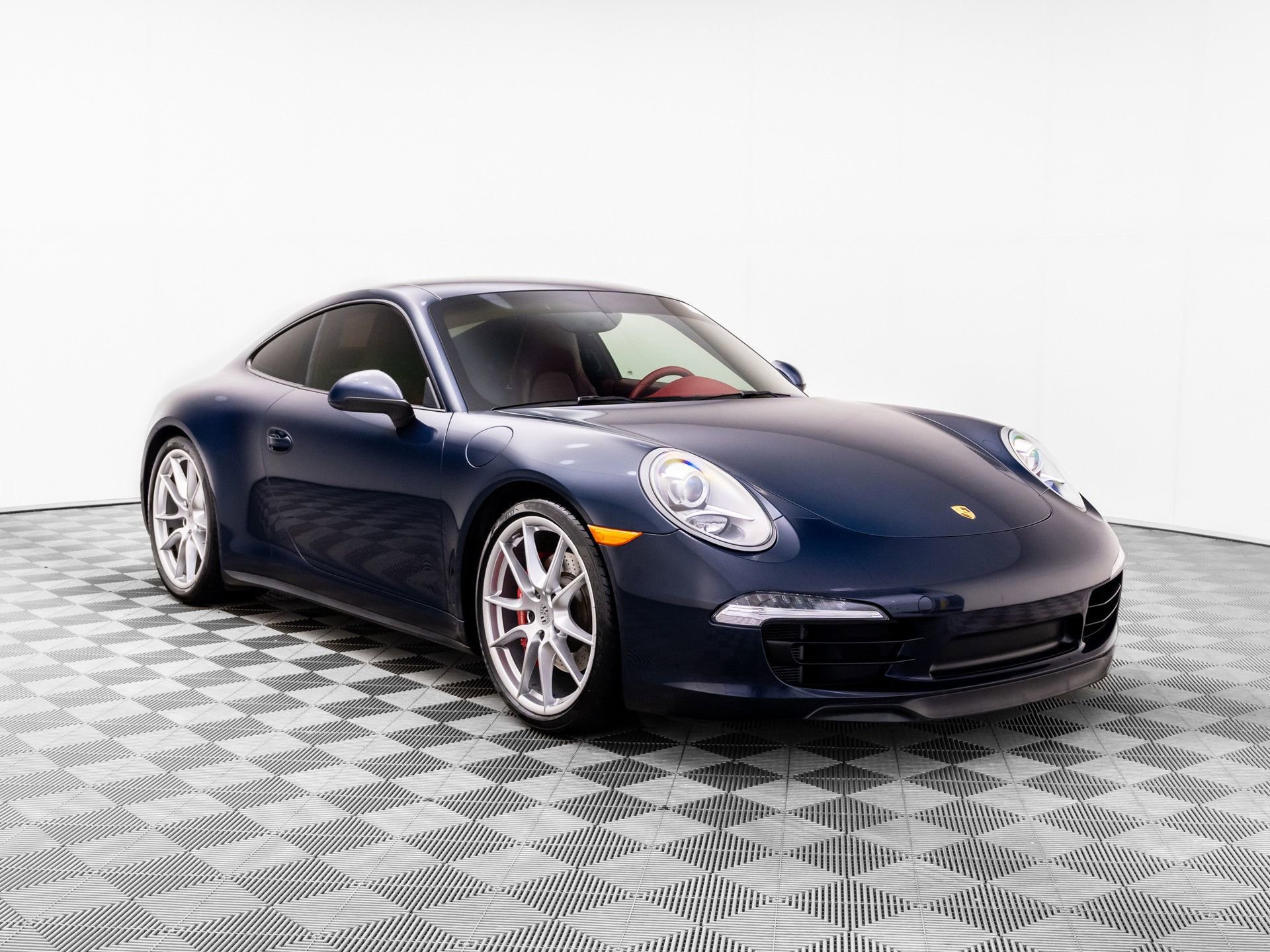 Used 2015 Porsche 911 Carrera 4S AWD/4WD image 6