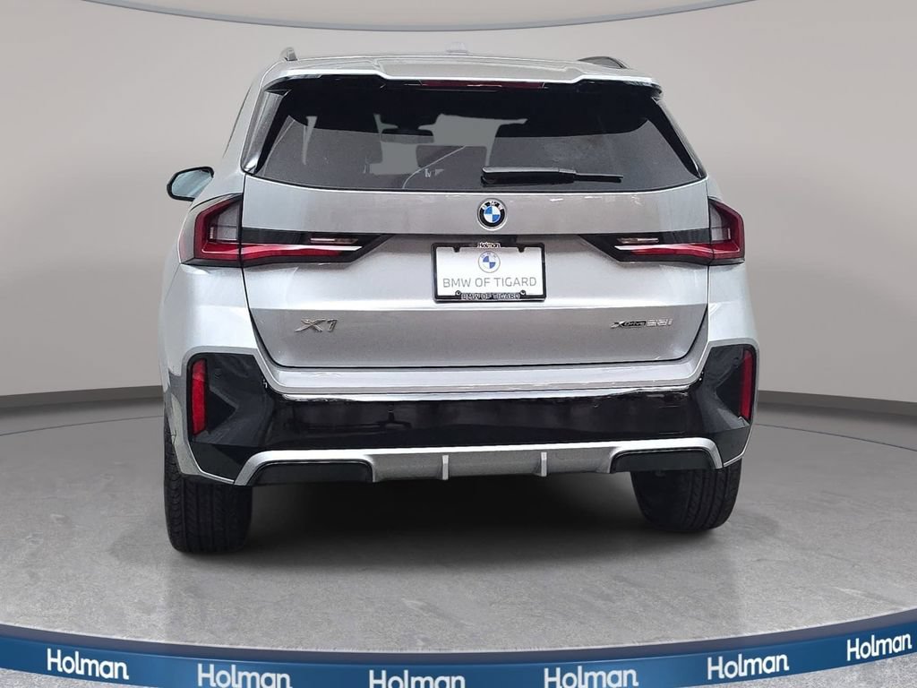 Used 2026 BMW X1 xDrive28i w/ M Sport Package AWD/4WD image 7