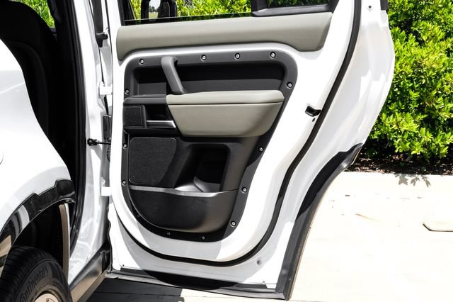 New 2026 Land Rover Defender 110 X-Dynamic SE AWD/4WD image 53
