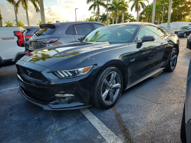 Used 2017 Ford Mustang GT RWD image 29