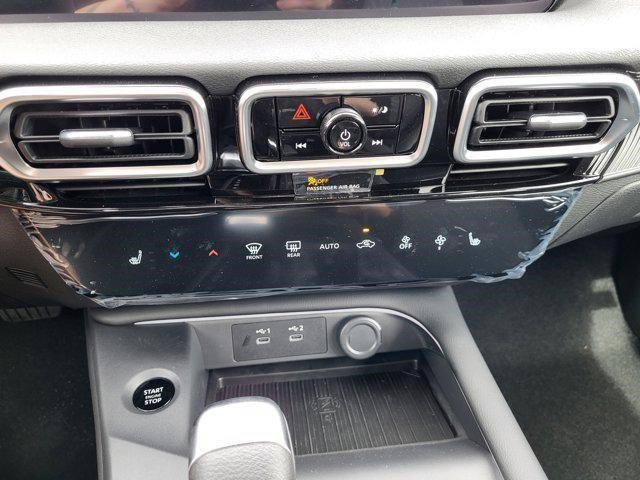 New 2026 Nissan Sentra SV w/ SV Convenience Package FWD image 14