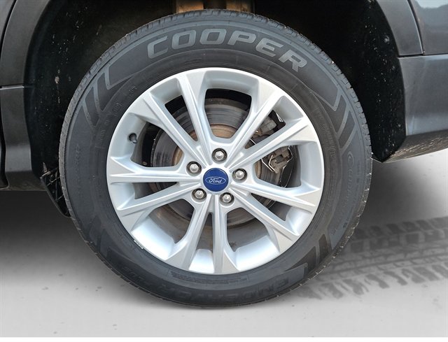 Used 2018 Ford Escape SE image 17