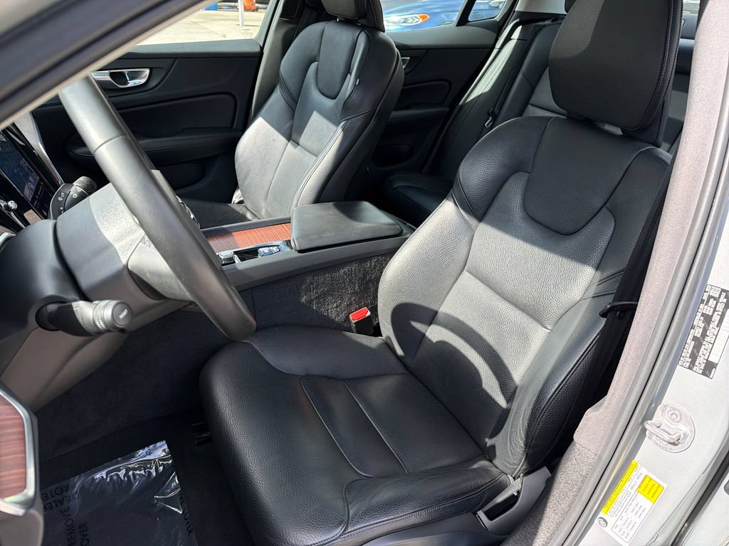 Used 2024 Volvo S60 B5 Plus FWD image 30