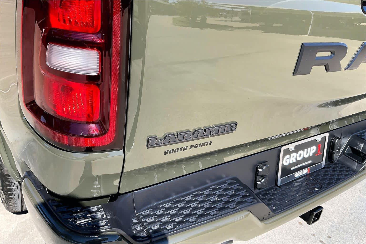 New 2027 RAM 1500 Laramie AWD/4WD image 15