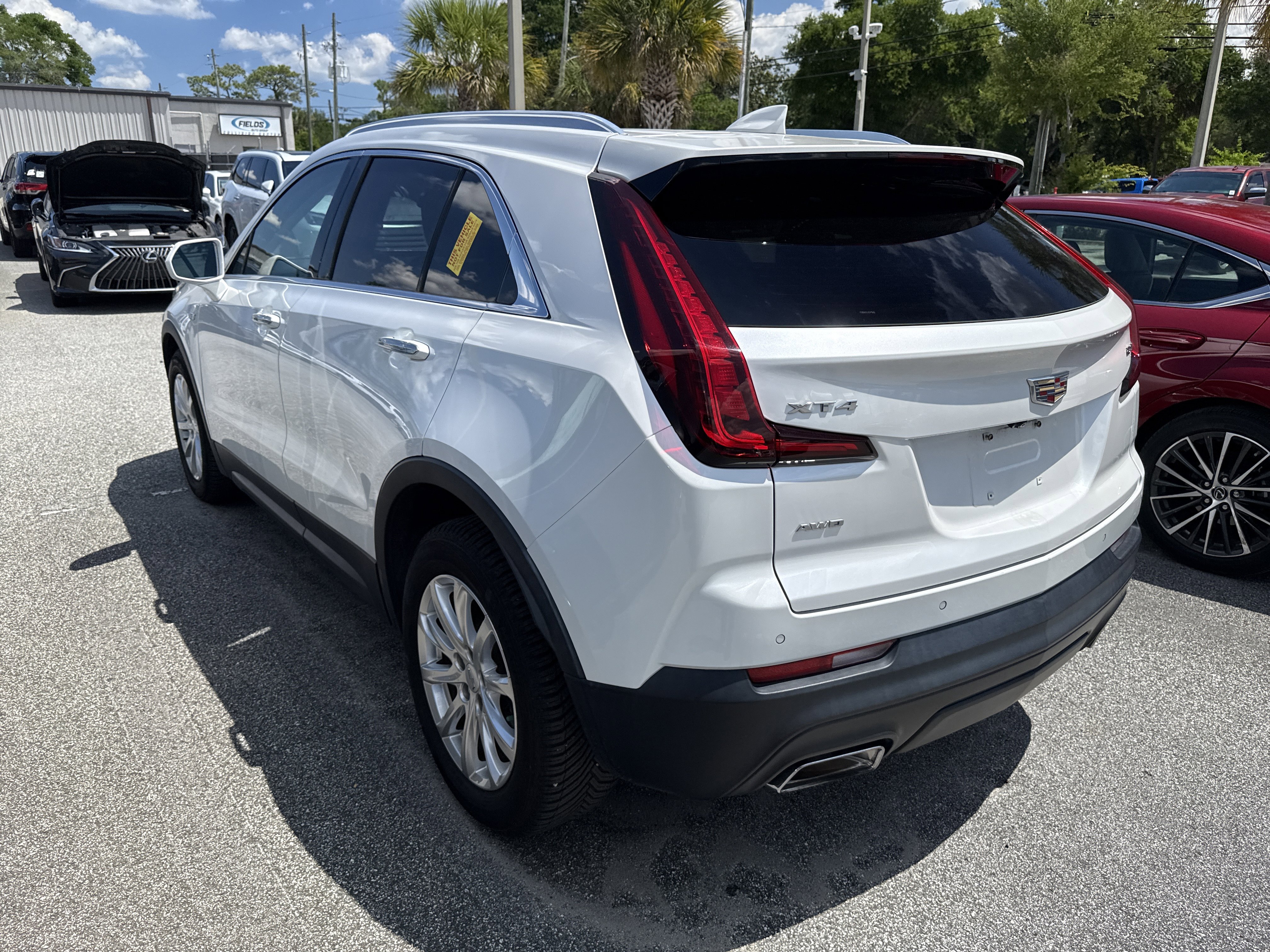 Used 2019 Cadillac XT4 Luxury w/ Cold Weather Package AWD/4WD image 3