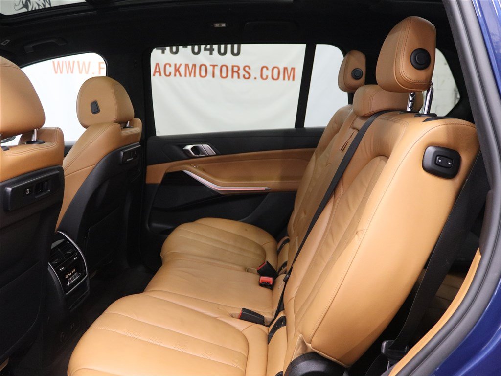 Used 2021 BMW X7 xDrive40i AWD/4WD image 13