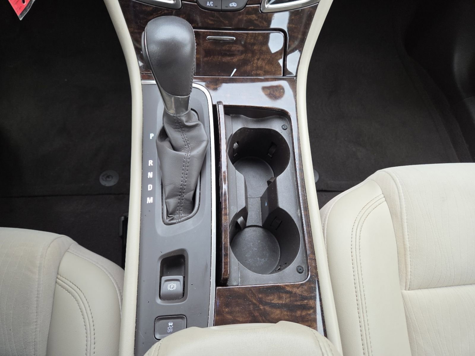 Used 2016 Buick LaCrosse FWD image 28