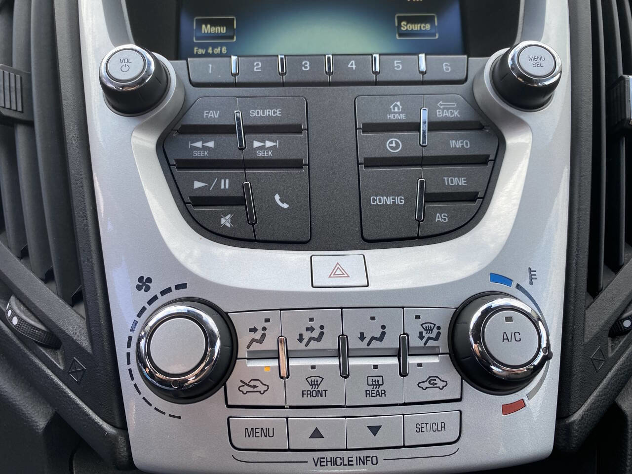 Used 2016 Chevrolet Equinox LS AWD/4WD image 28