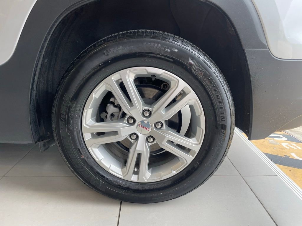 Used 2022 GMC Terrain SLE w/ Driver Convenience Package FWD image 17