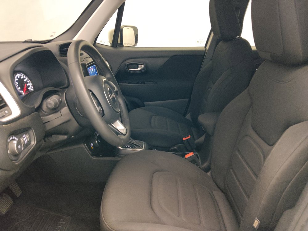 Used 2021 Jeep Renegade Latitude AWD/4WD image 17